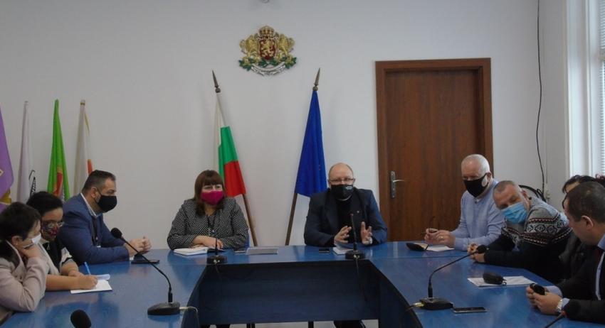 Работна среща във връзка с предстоящите избори   