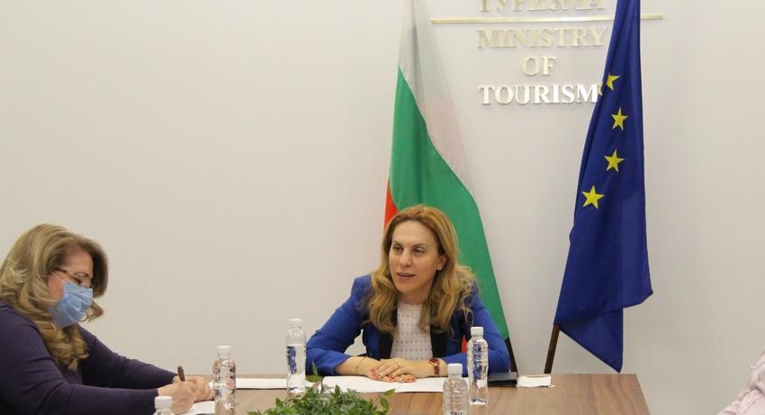 Вицепремиерът Марияна Николова ще посети област Търговище 