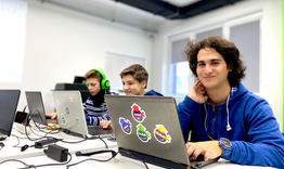 Безплатна училищна академия за програмиране стартира в Търговище