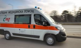 Млада жена е пострадала при управление на собствения си автомобил