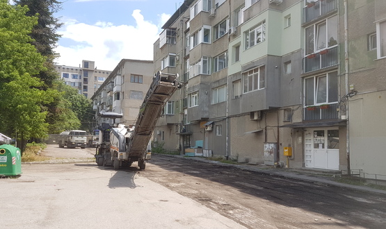 Започнаха ремонтите на улици от капиталовата програма в Търговище