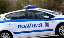 Задържаха двама, източвали  чужди кредитни карти 