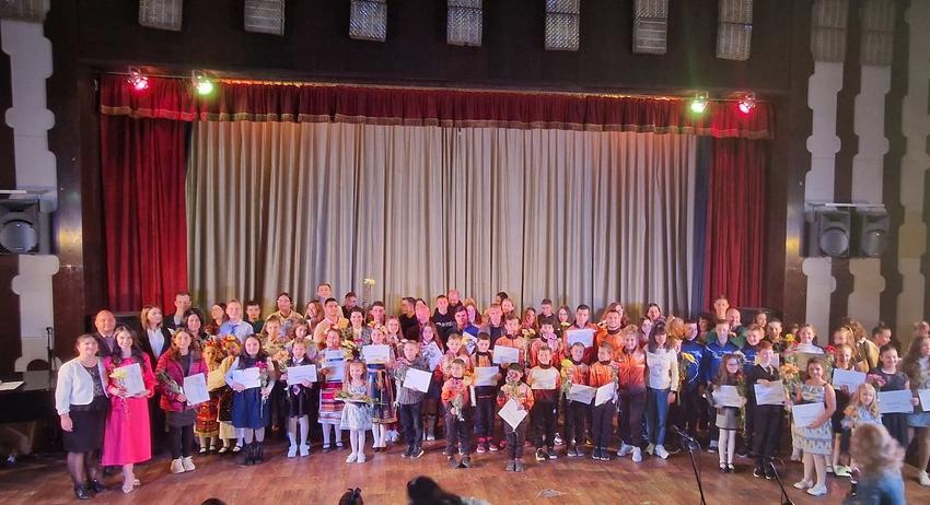 На тържествена церемония отличиха 82 деца с изявени дарби от Търговище