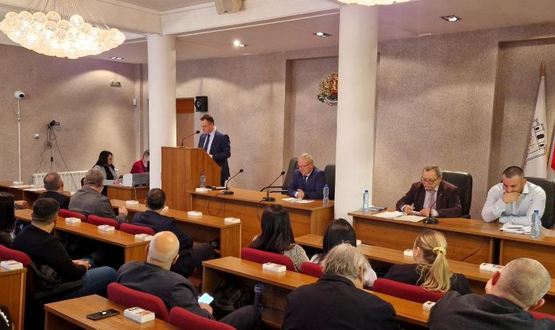 Община Търговище съдейства на семейство, чието жилище изгоря при пожар