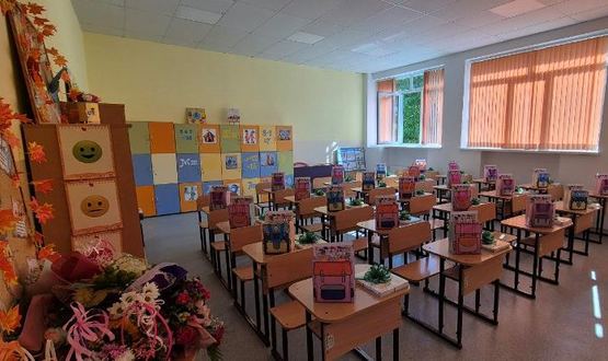 Успешна и ползотворна учебна година пожела кметът на тържествата в I СУ и ПГИИ „Джон Атанасов“