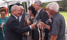 Община Търговище отправя покана към двойки с 50-годишен брак за инициативата „Златни младоженци“