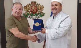 Областният управител се срещна с районния мюфтия на Търговище